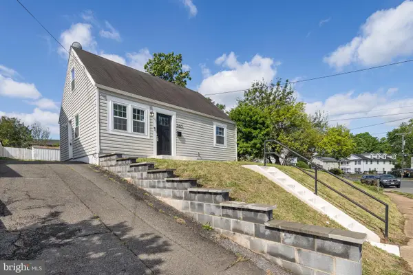 285 Manassas Dr, MANASSAS PARK, VA 20111