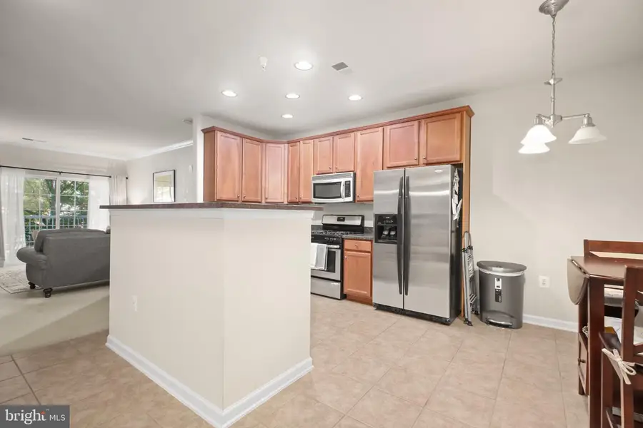 9712 Handerson Pl #unit 203, Manassas Park, VA 20111 - #3