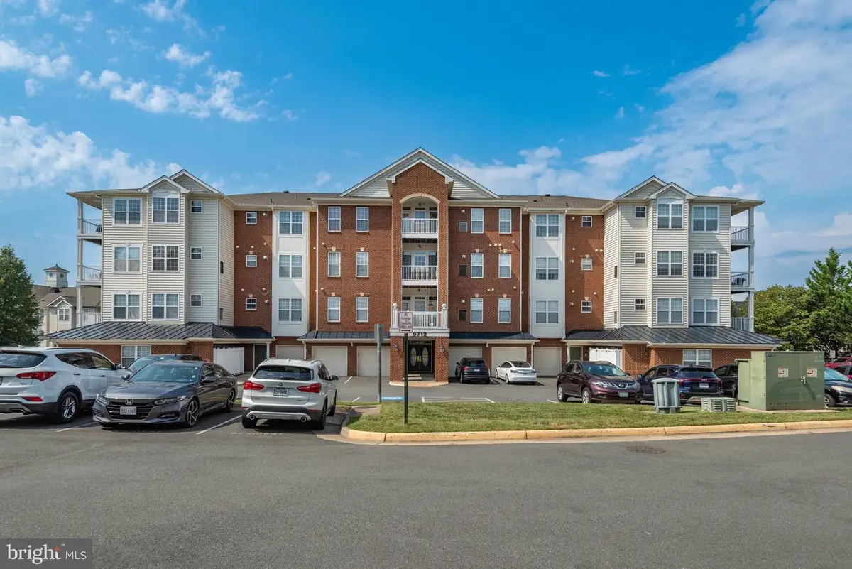 9712 Handerson Pl #unit 301, Manassas Park, VA 20111 - #1