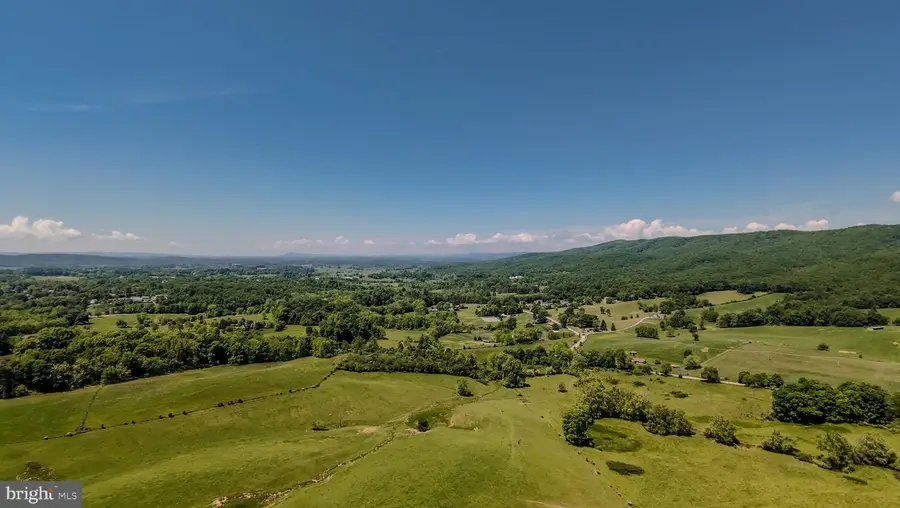 1801 Toms Creek Rd, Blacksburg, VA 24060 - #2