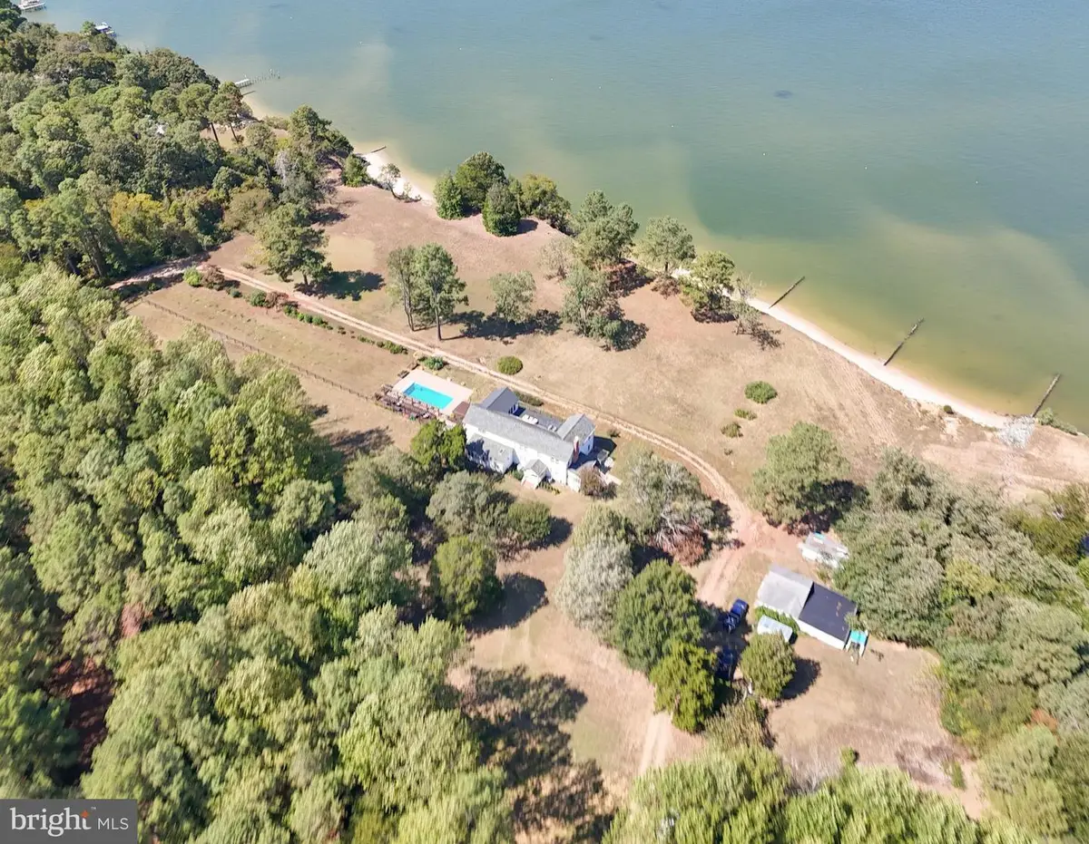 522 Felton Rd, Deltaville, VA 23043 - #1