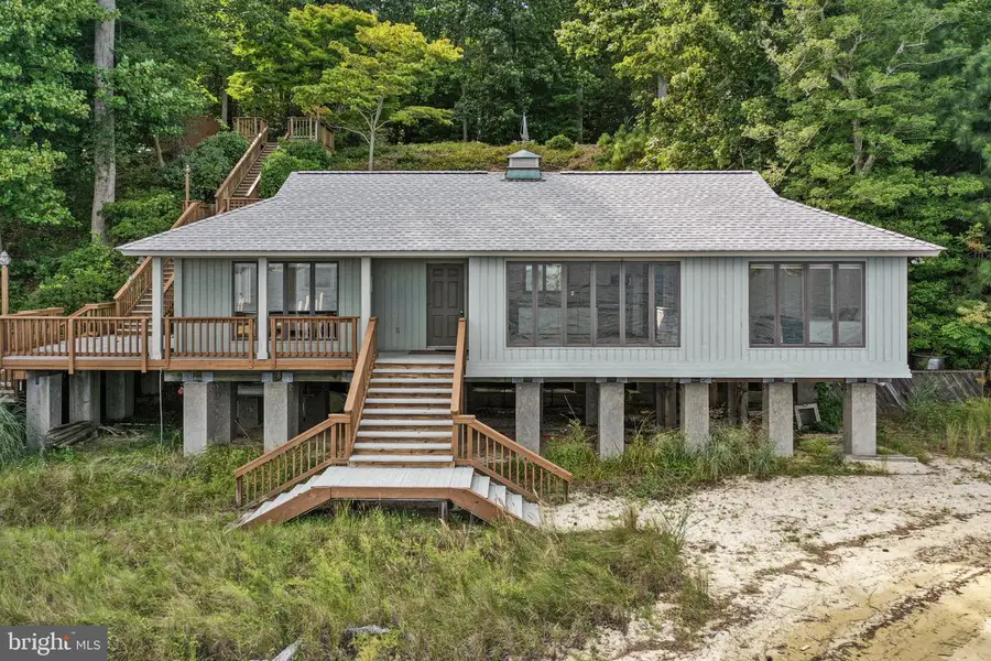 975 Wilton Creek Rd, Hartfield, VA 23071 - #2