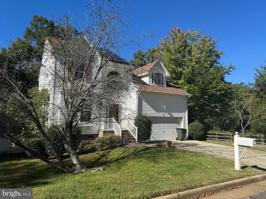 223 Southlake Pl, Newport News, VA 23602 - #3