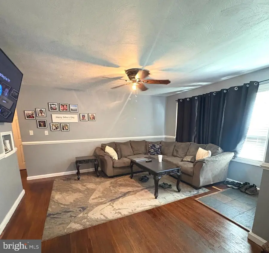 611 Willow Drive, Newport News, VA 23605 - #2