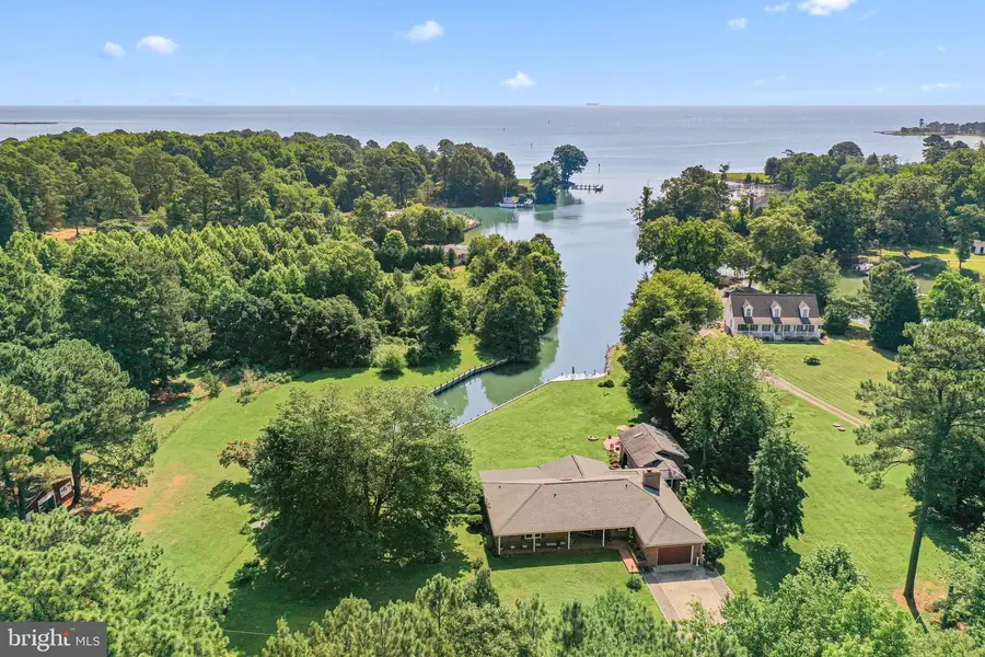 77 Kent Cove Rd, Kilmarnock, VA 22482 - Image #3