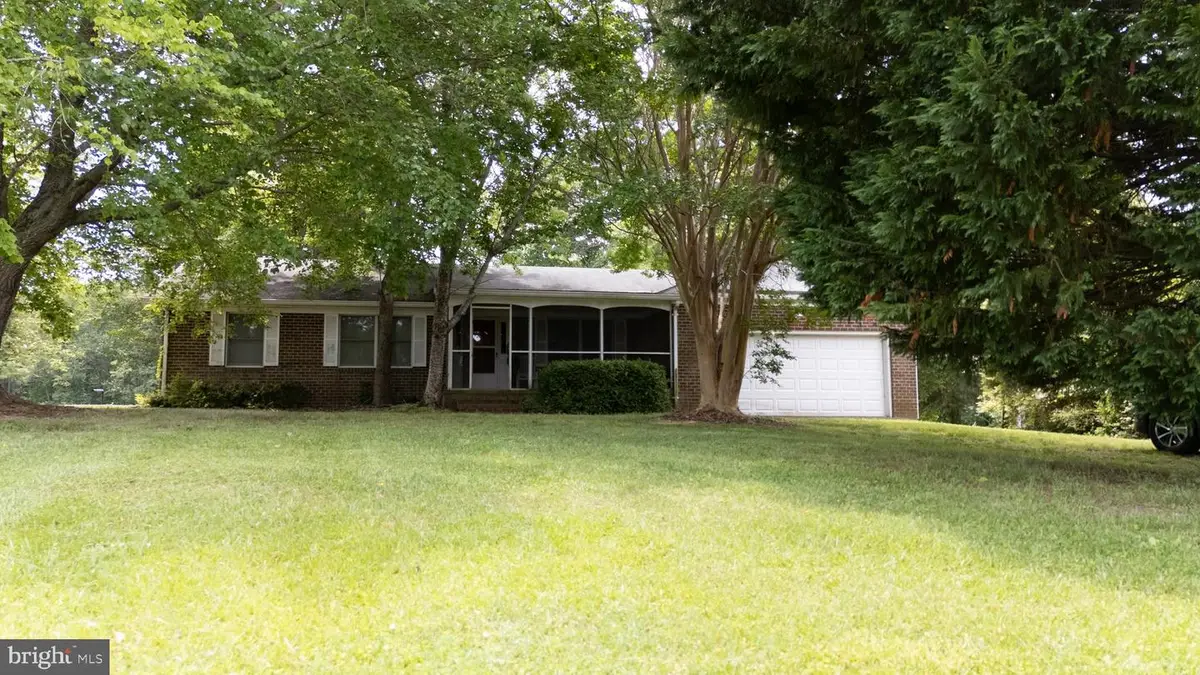 201 Lampkintown Rd, Burgess, VA 22432 - Image #1