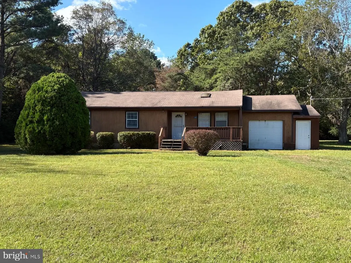 297 White Sand Dr, Heathsville, VA 22473 - Image #1