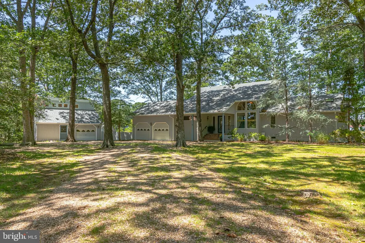 621 Harbor Dr, Reedville, VA 22539 - #1