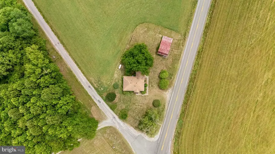 1440 Holly Farm Rd, Burkeville, VA 23922 - #2
