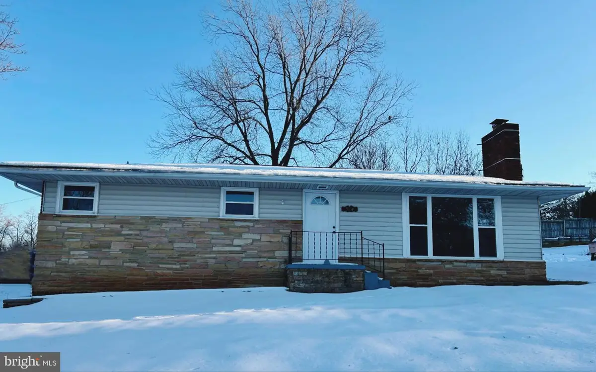 354 Berry St, Orange, VA 22960 - Image #1