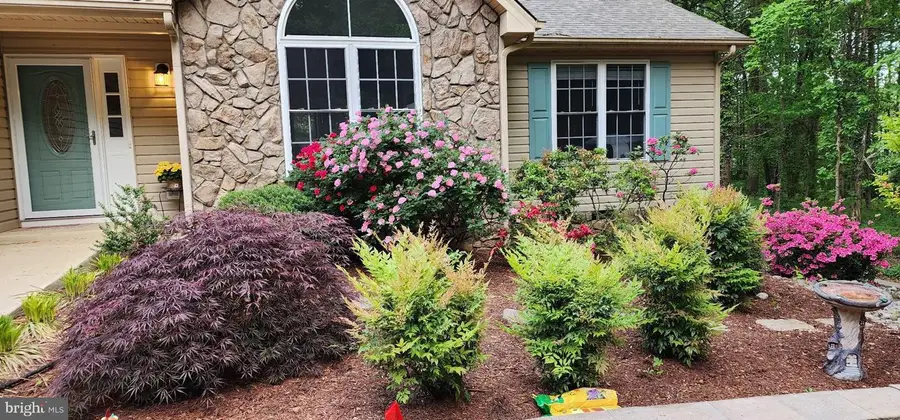 323 Stratford Cir, Locust Grove, VA 22508 - Image #2