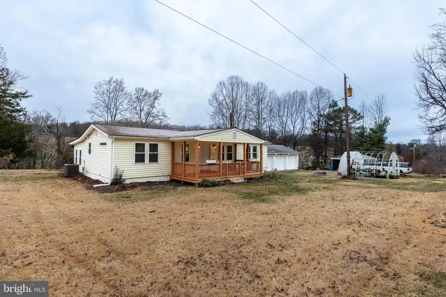 7116 Spotswood Trl, Gordonsville, VA 22942 - Image #2
