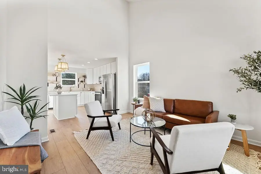 317 Grove Ave, Gordonsville, VA 22942 - #2