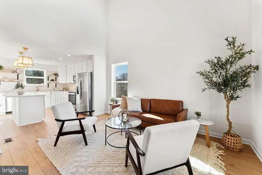 317 Grove Ave, Gordonsville, VA 22942 - #3