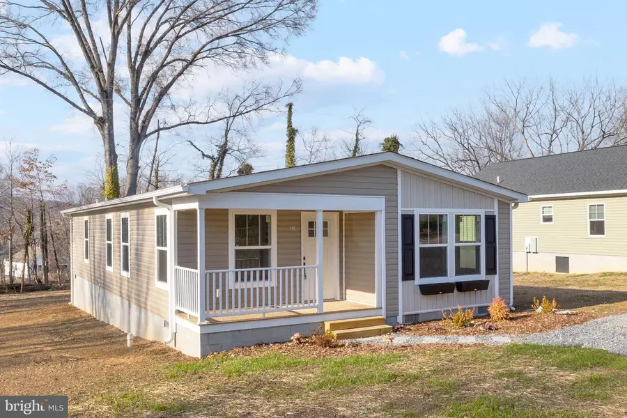 320 East St, Gordonsville, VA 22942 - #2