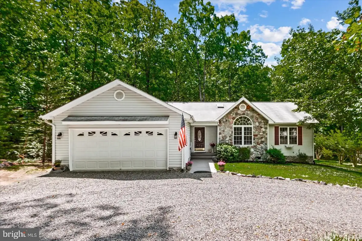 220 Creekside Dr, Locust Grove, VA 22508 - #1