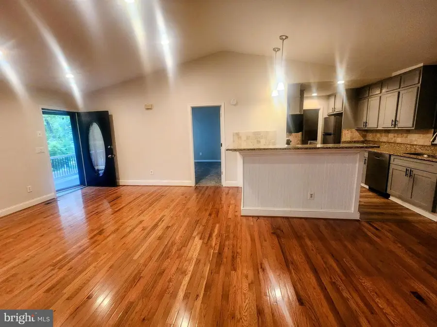 105 Beachside Cv, Locust Grove, VA 22508 - #2