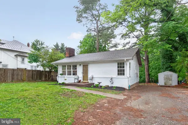 415 S Main St, GORDONSVILLE, VA 22942