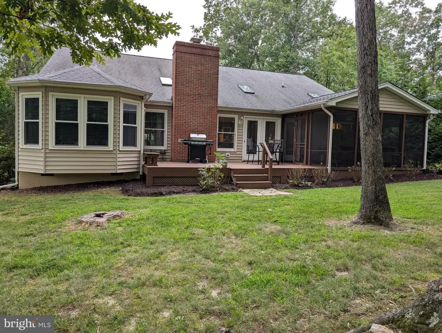 307 Green St, Locust Grove, VA 22508 - #2
