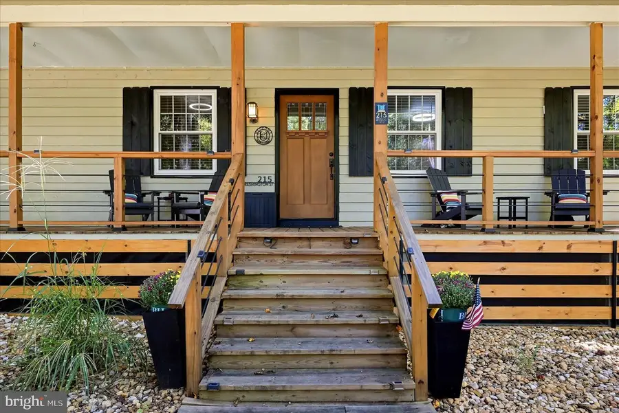 215 Washington St, Locust Grove, VA 22508 - #2