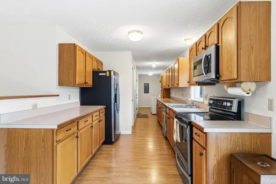 21 Greenfield Rd, Luray, VA 22835 - Image #2