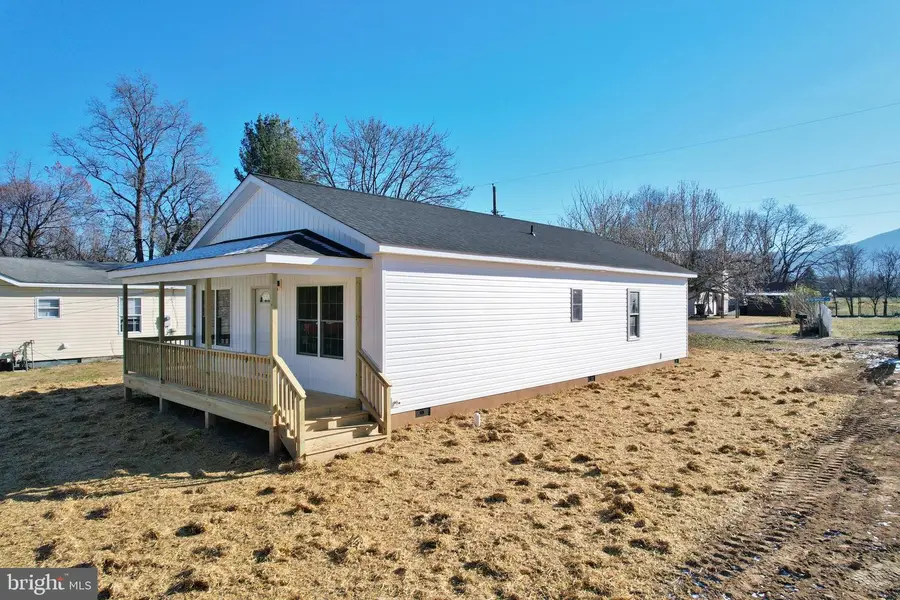 240 Deford Ave, Stanley, VA 22851 - Image #3