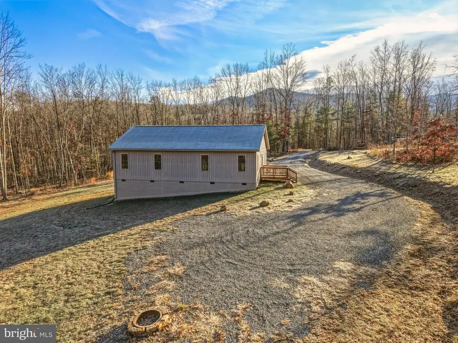 324 Old Wagon Rd, Luray, VA 22835 - Image #3