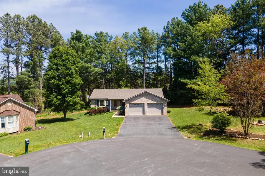 7 Blue Ridge Ct, Luray, VA 22835 - #3
