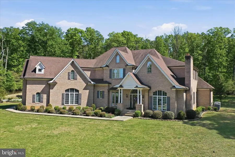 524 S Mcdaniel Ln, Shenandoah, VA 22849 - #3