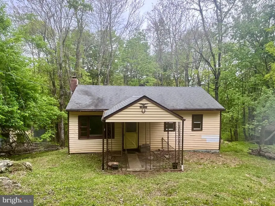 536 Circle Dr, Stanley, VA 22851 - #2