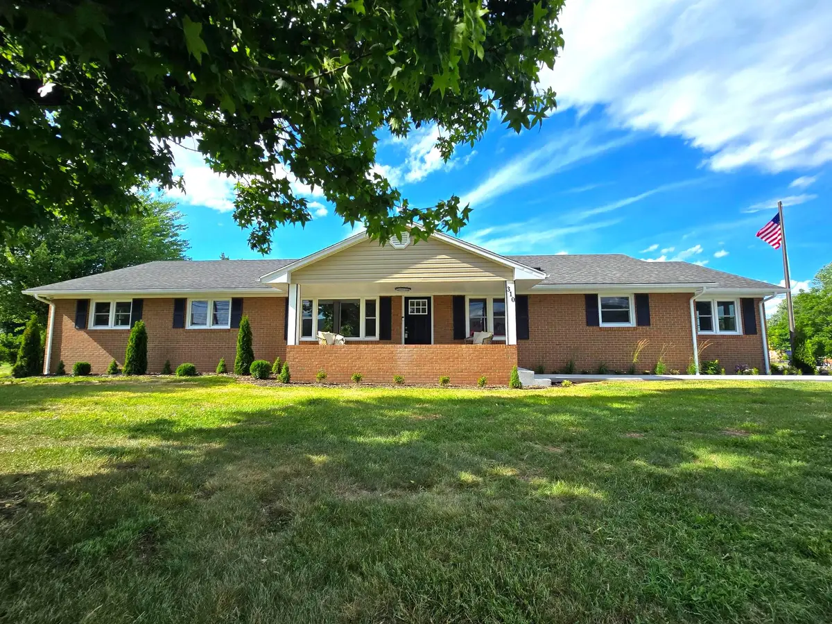 310 W Main St, Stanley, VA 22851 - #1