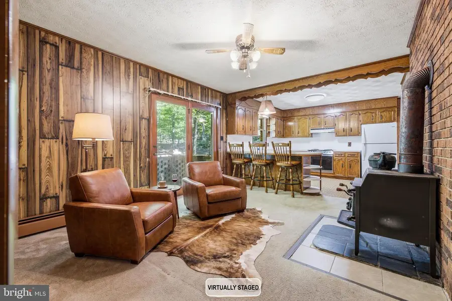 2416 Newport Rd, Shenandoah, VA 22849 - #2