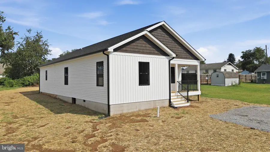 604 Sixth Street, Luray, VA 22835 - #3