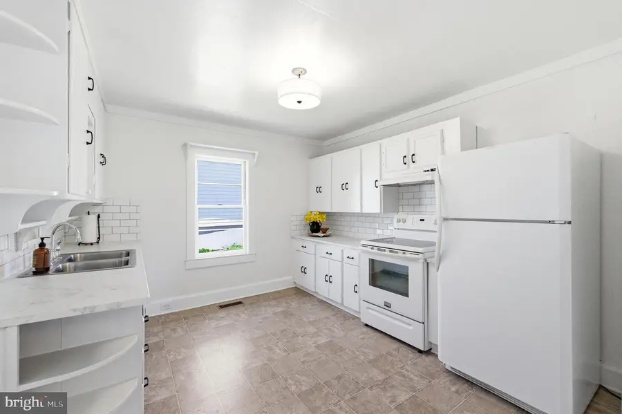 522 Luray Ave, Luray, VA 22835 - #2