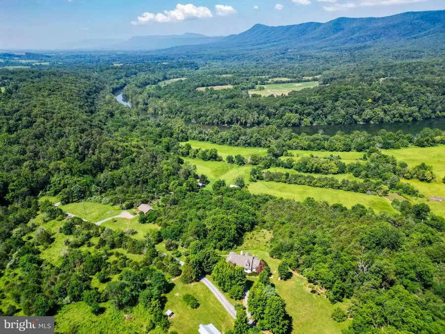 522 Star View Ln, Rileyville, VA 22650 - #2
