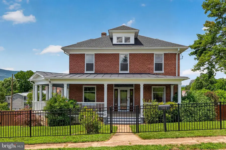 501 Pennsylvania Ave, Shenandoah, VA 22849 - #2