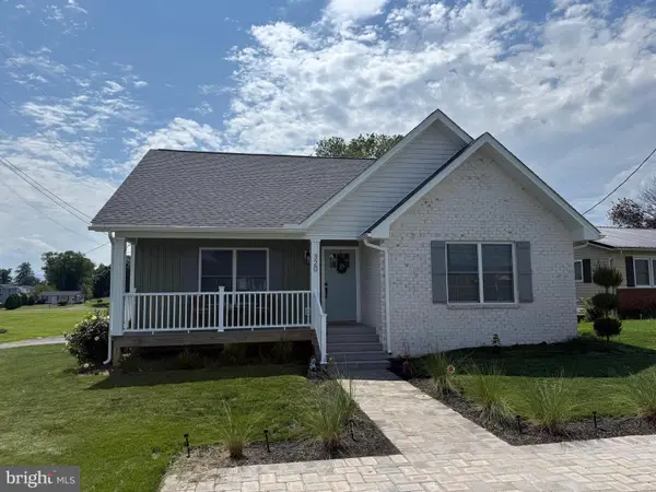 320 Eighth Ave, LURAY, VA 22835
