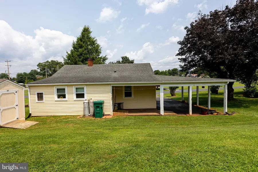 204 Ninth Ave, Luray, VA 22835 - #2