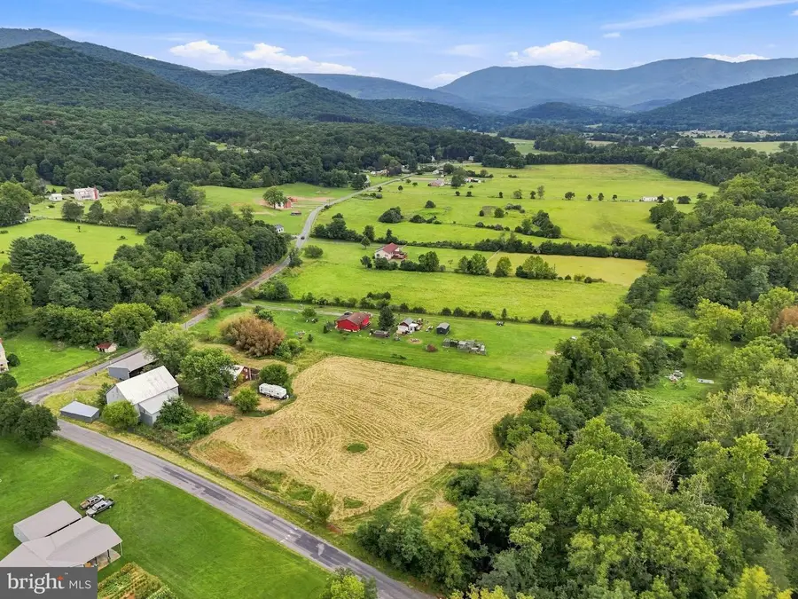 1537 Kimball Rd, Luray, VA 22835 - #3