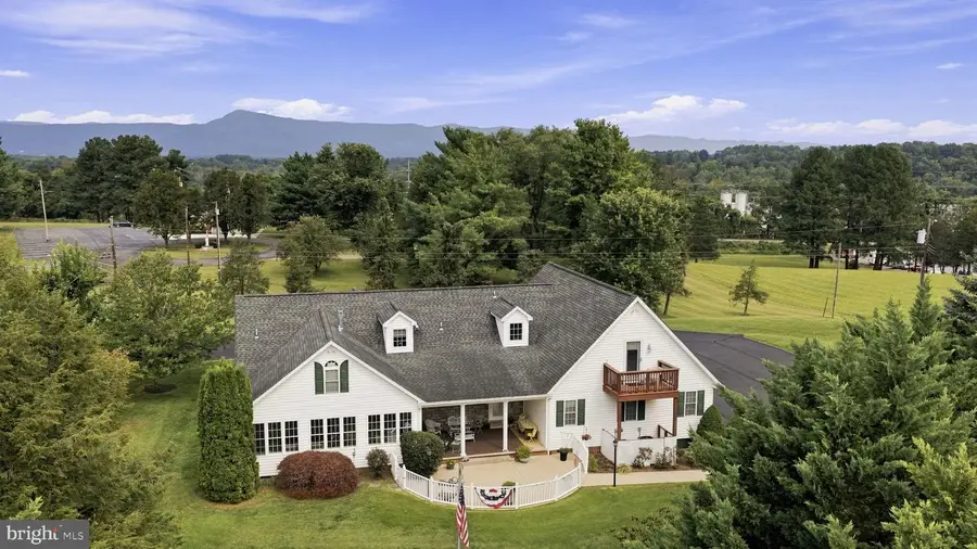 150 Collins Ave, Luray, VA 22835 - #2