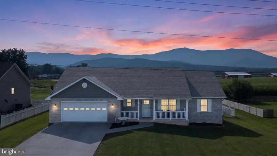 53 Arthur Ln, Luray, VA 22835 - #2