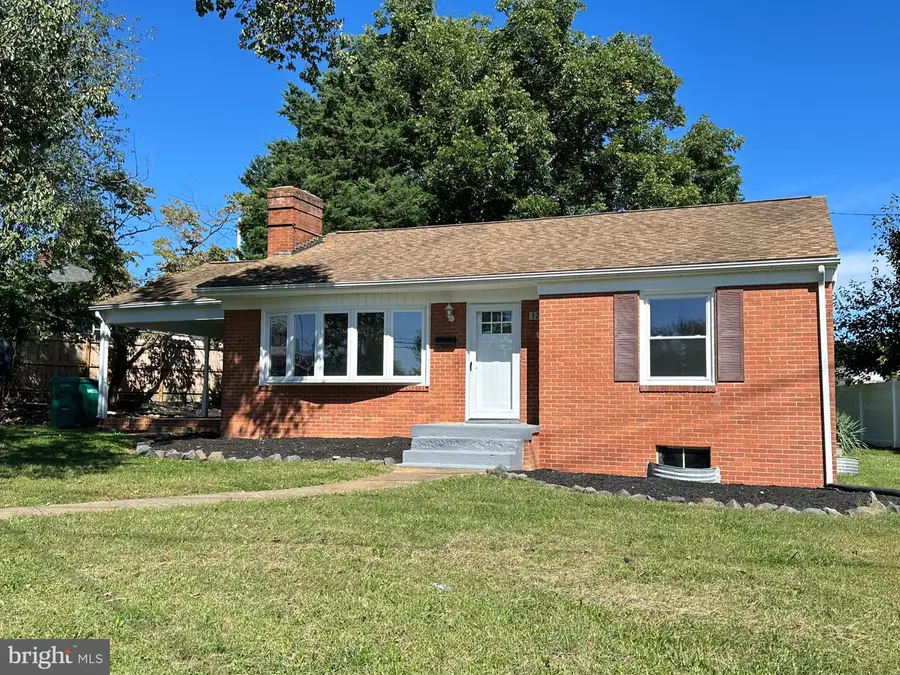 123 S Deford Ave, Luray, VA 22835 - #3