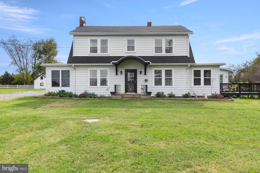 228 Old Farm Rd, Shenandoah, VA 22849 - #2