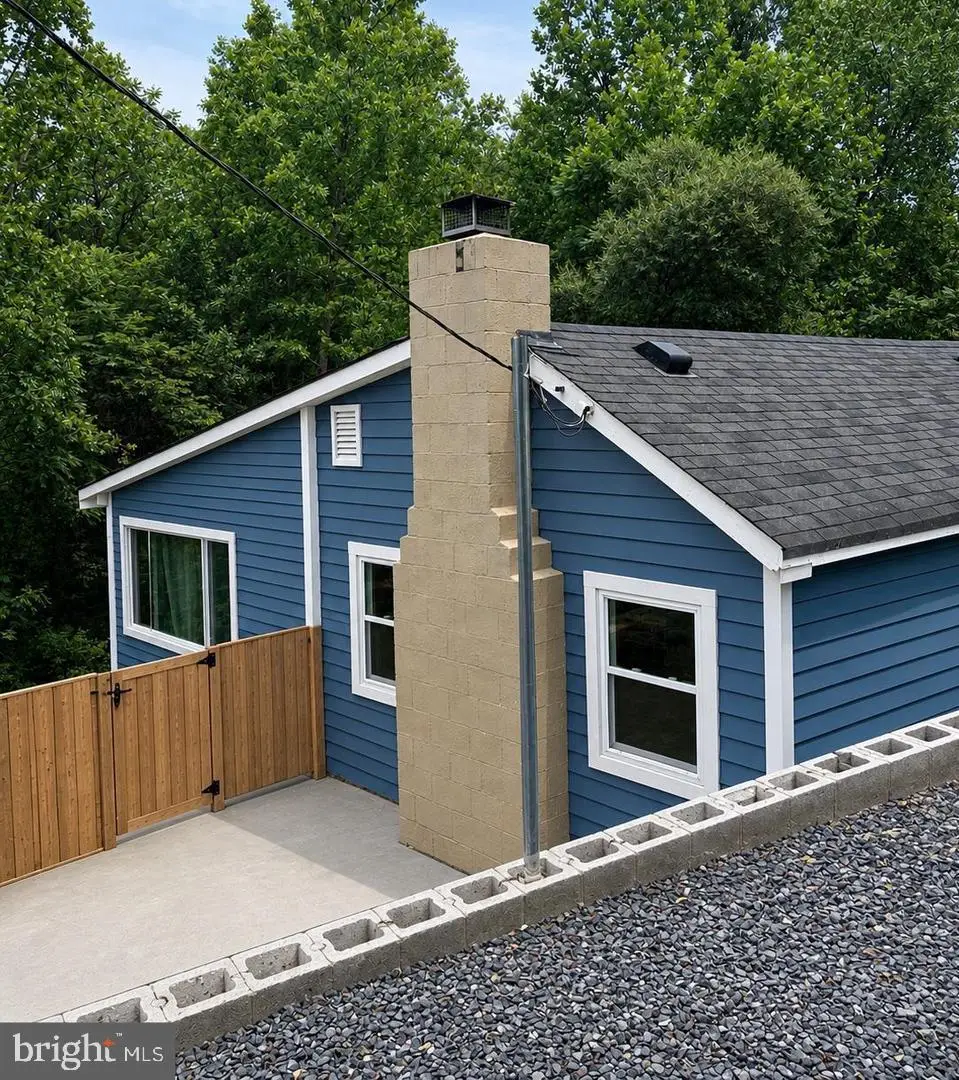 115 Overall Rd, Bentonville, VA 22610 - #1