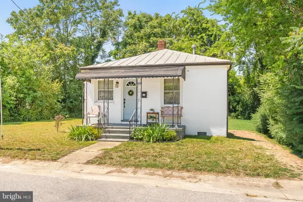 24 S Burch St, PETERSBURG, VA 23803