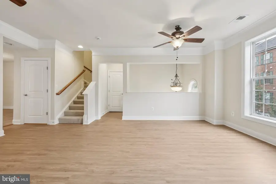 2246 Margraf Cir, Woodbridge, VA 22191 - Image #3