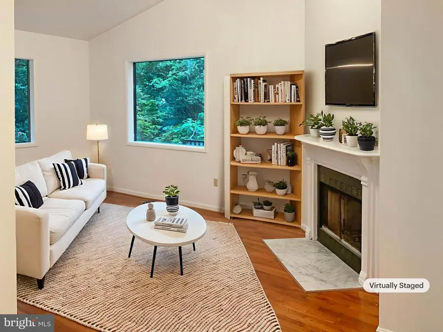 2301 Gore Dr, Haymarket, VA 20169 - Image #2