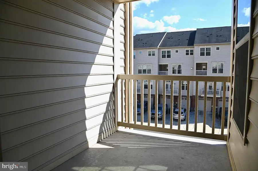 7865 Culloden Crest Ln, Gainesville, VA 20155 - Image #3