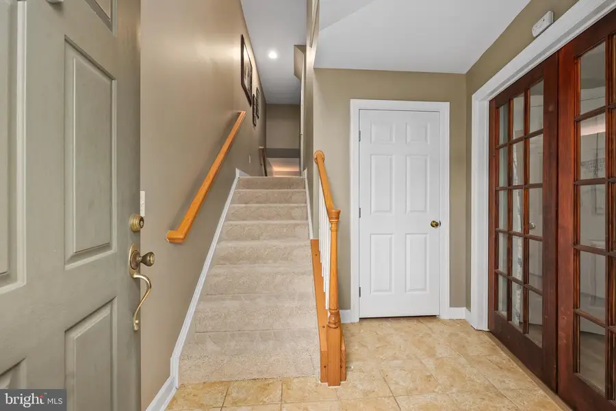 12801 Half Moon Ln, Woodbridge, VA 22192 - Image #3