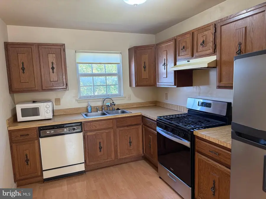 14288 Lindendale Rd, Woodbridge, VA 22193 - Image #3